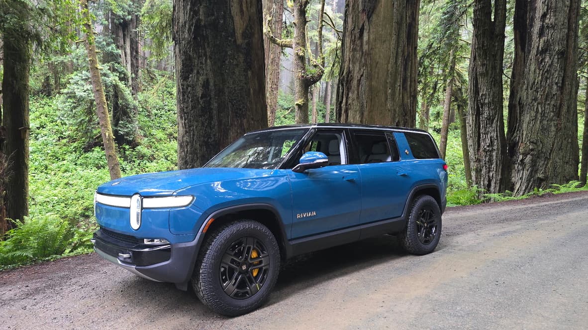 Drive Elevated Rivian R1S